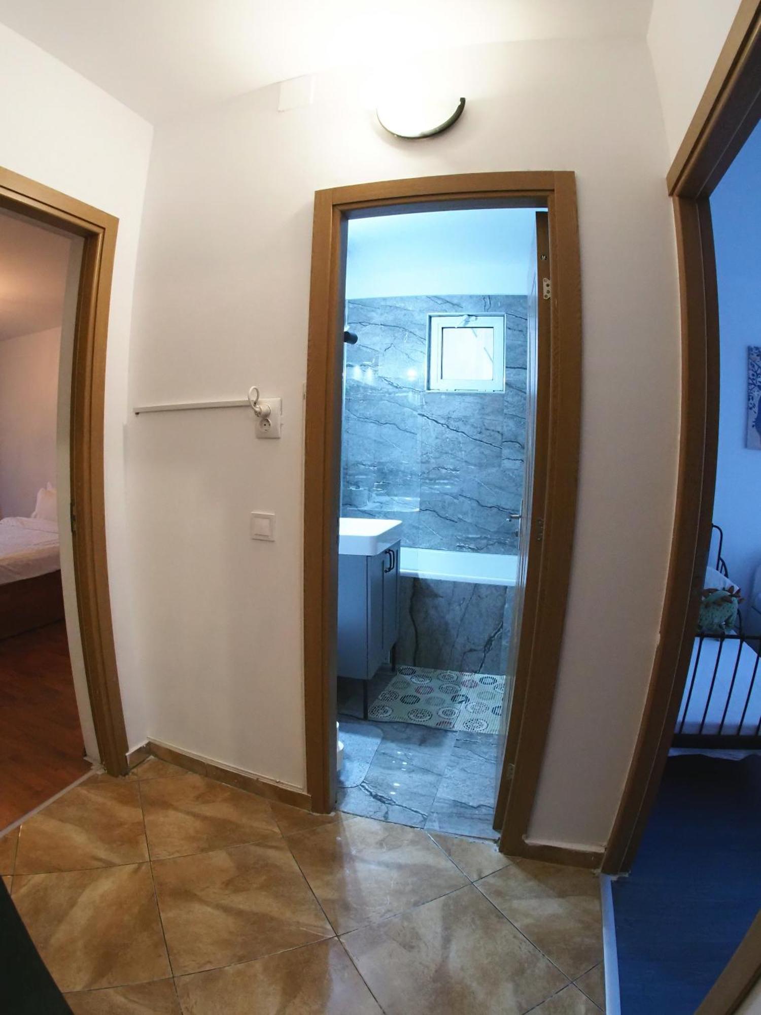 Casa Cartilor - House Of Book'S Apartment บูคาเรสต์ ภายนอก รูปภาพ